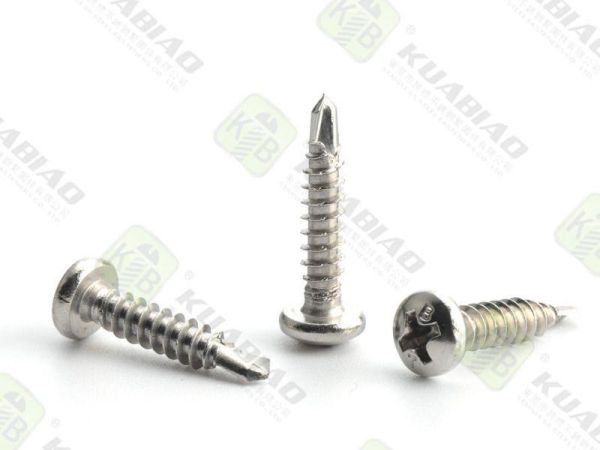 光伏上內(nèi)六角螺絲(光伏內(nèi)六角螺絲10*30用在哪里)