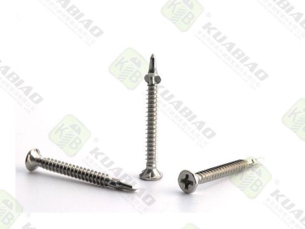 光伏逆變器外殼用多大內(nèi)六角螺絲(光伏逆變器端子頭)